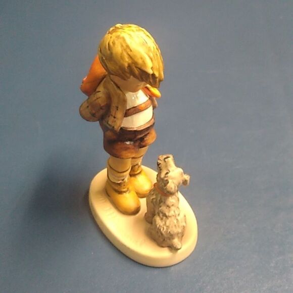 Vintage Goebel Hummel Charming Boy and Dog Figurine Cottagecore Grandmacore - Picture 5 of 7
